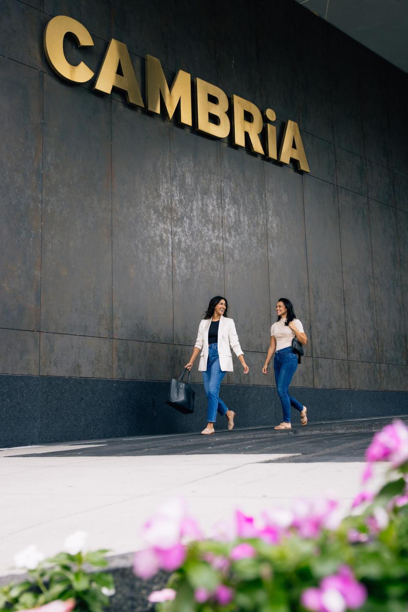 Cambria Downtown - Seaport Hotel Boston
