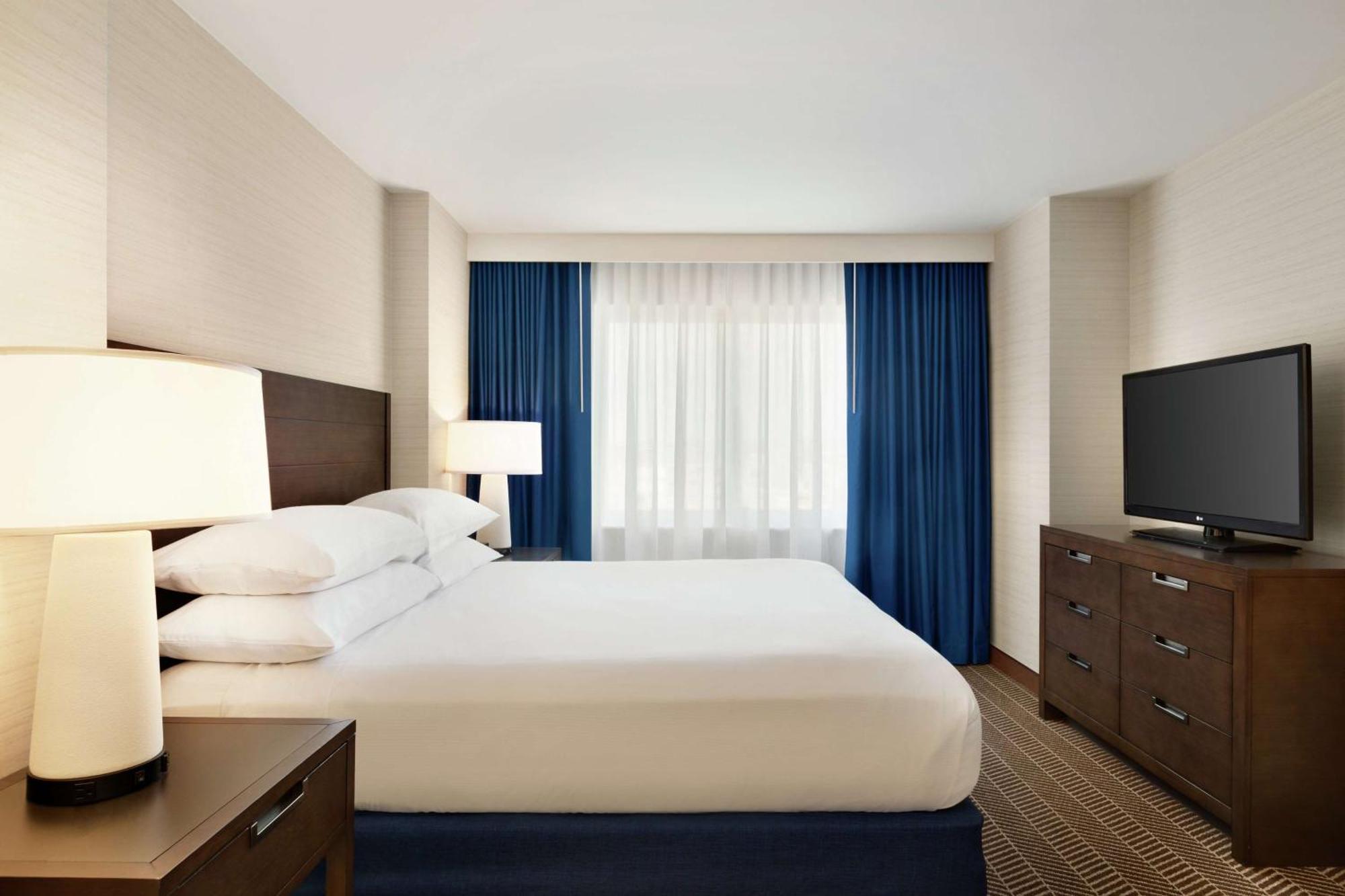 Hotel Embassy At Logan Airport Boston