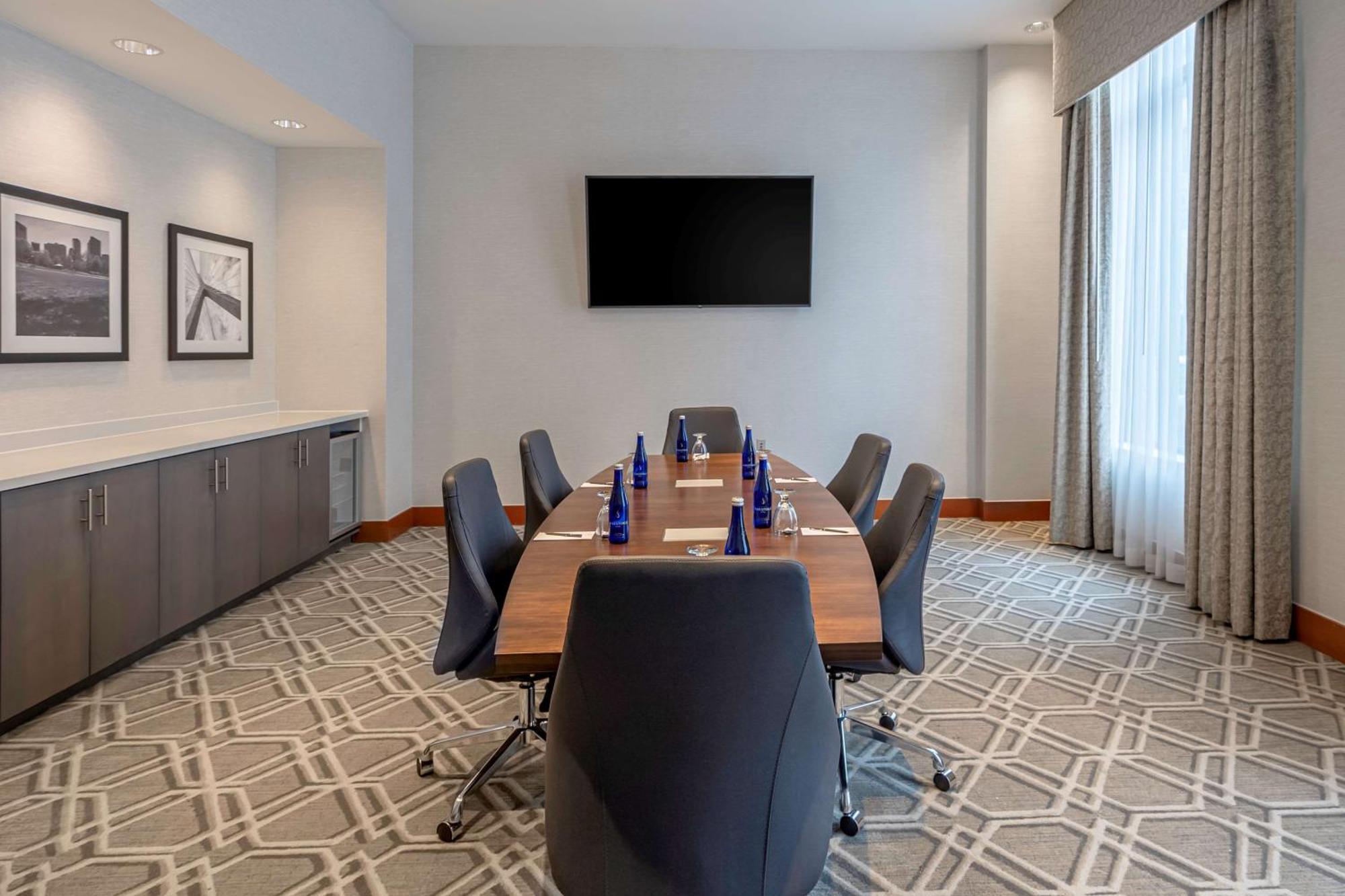 Embassy At Logan Airport Hotel