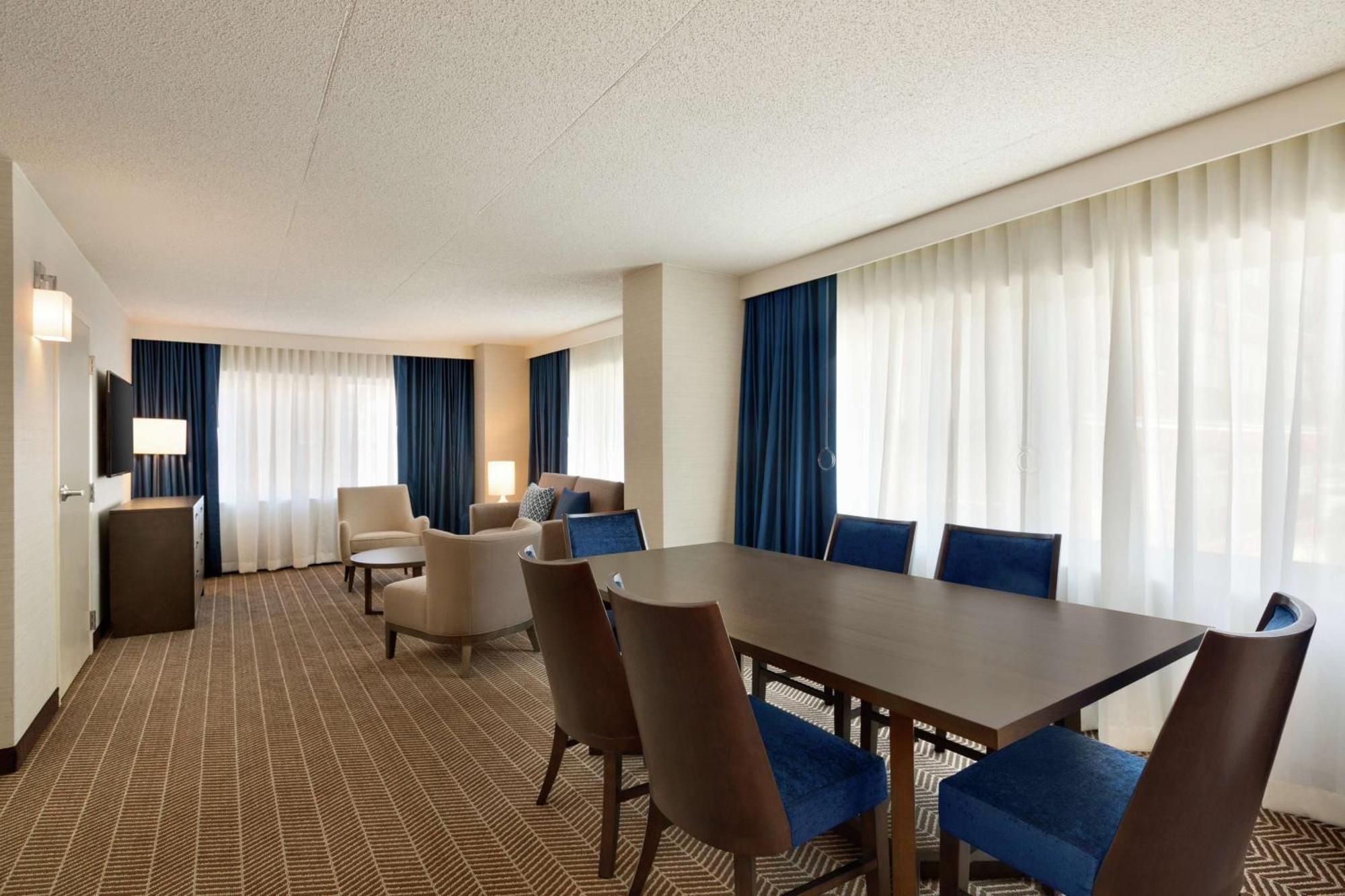 Embassy At Logan Airport Hotel Boston
