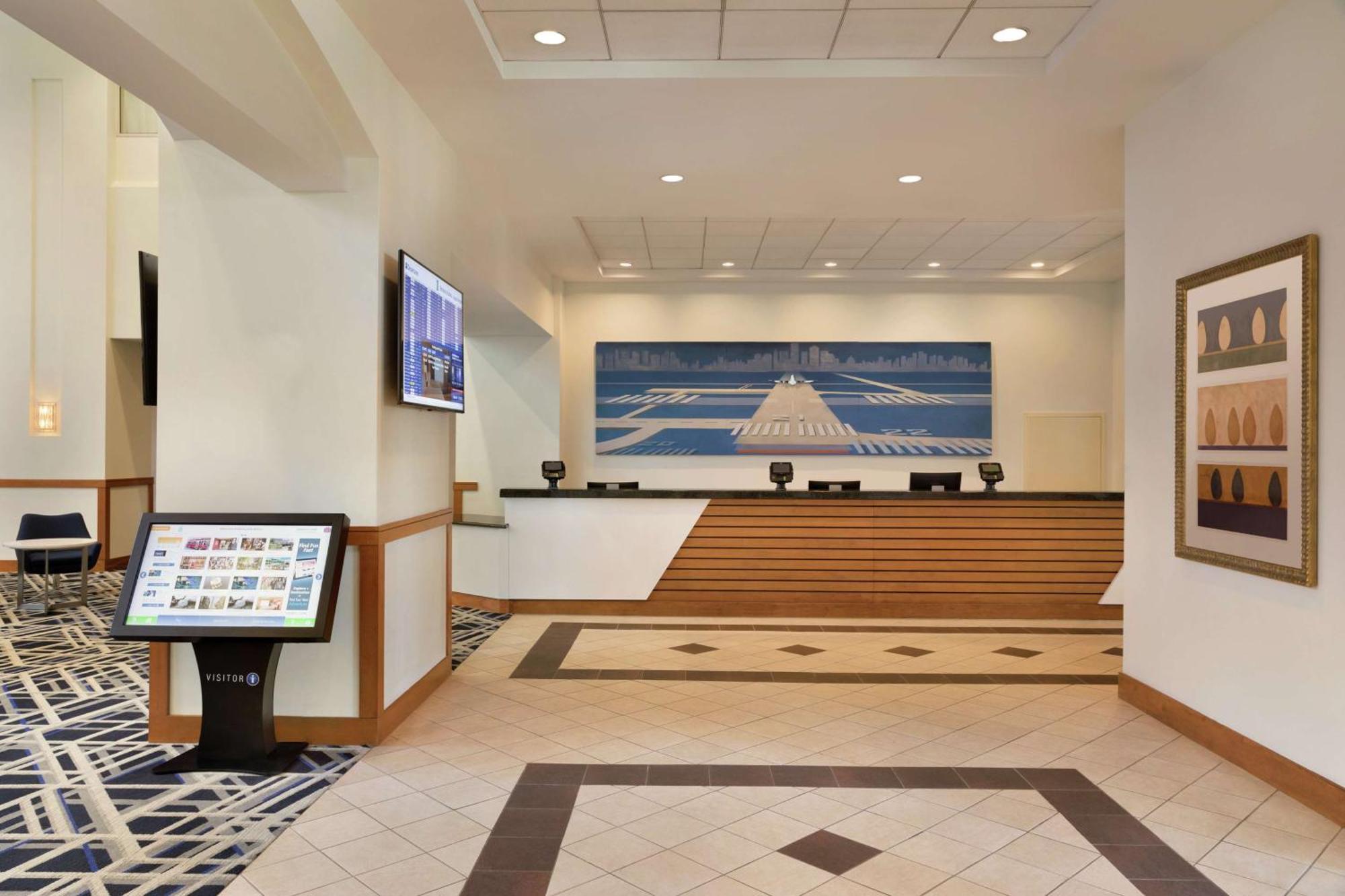 Embassy At Logan Airport Hotel 3*