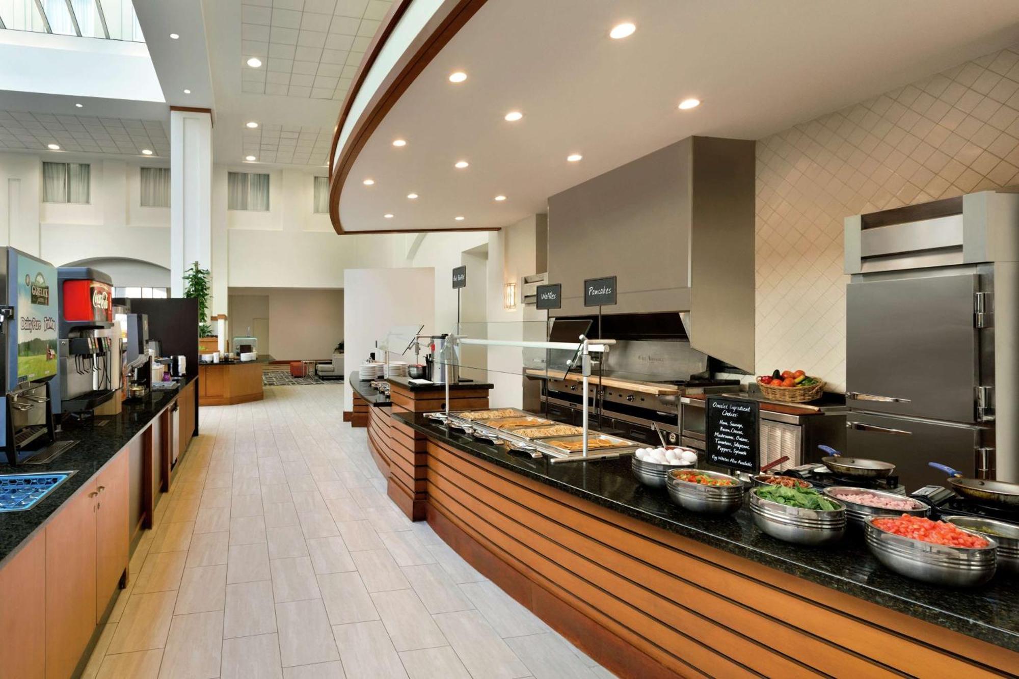 Hotel Embassy At Logan Airport Boston