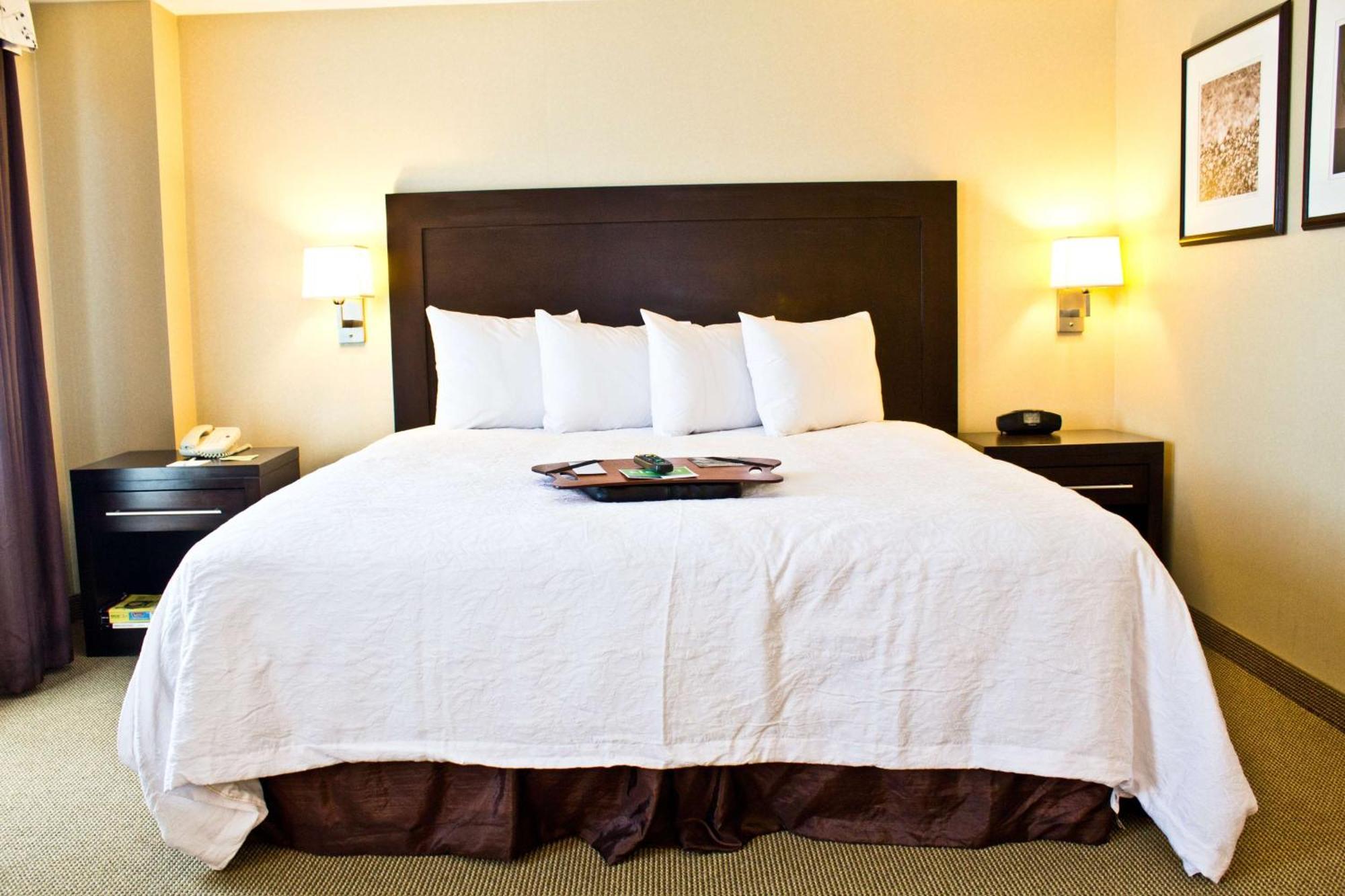 Hotel Hampton & Crosstown Center 3*