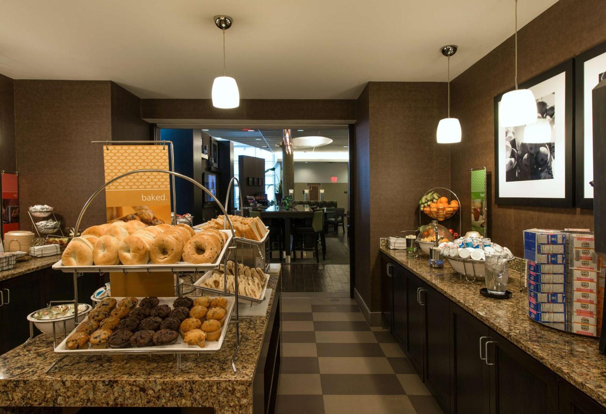 Hampton & Crosstown Center Hotel Boston
