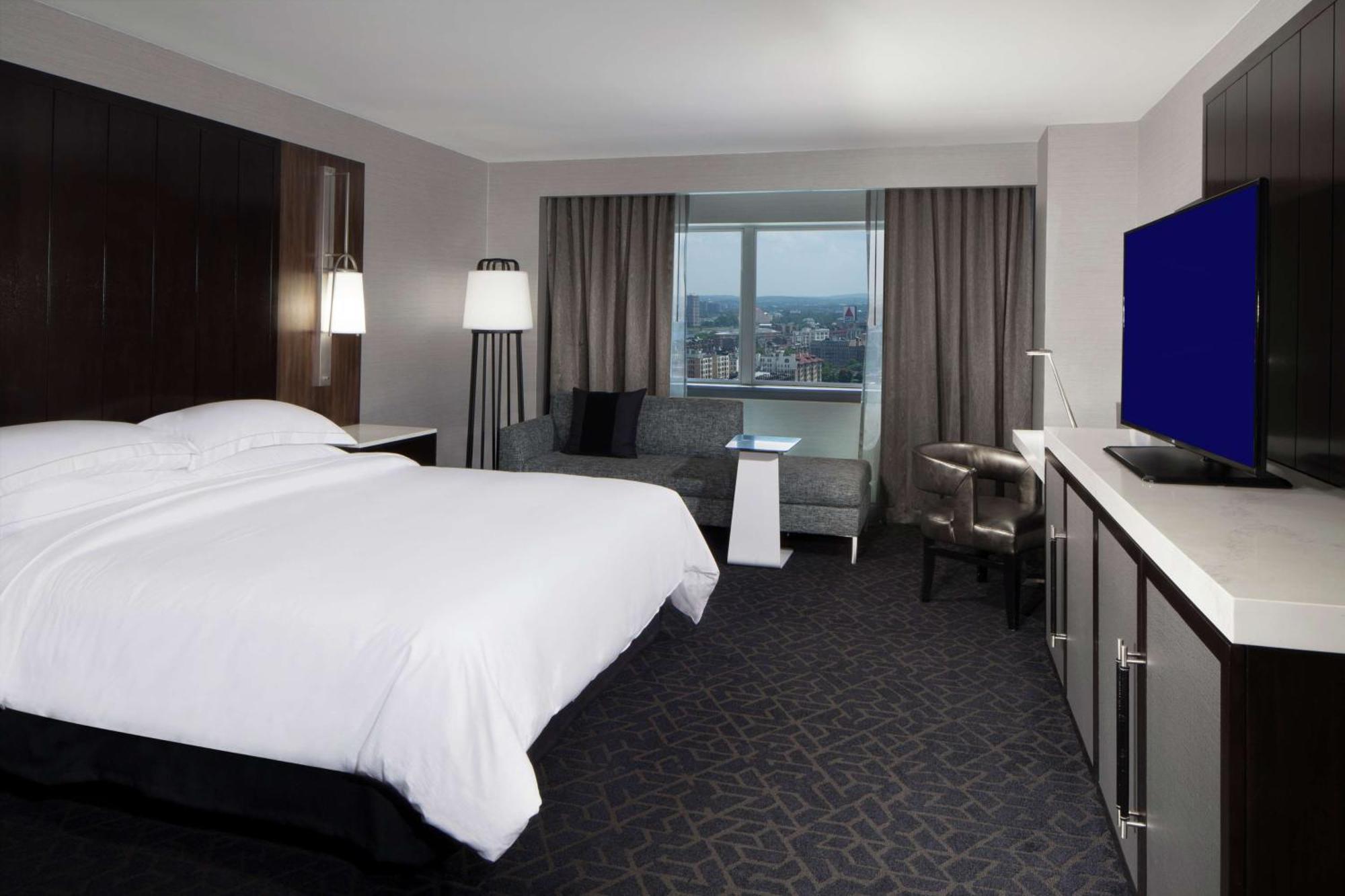 Hilton Back Bay Hotel