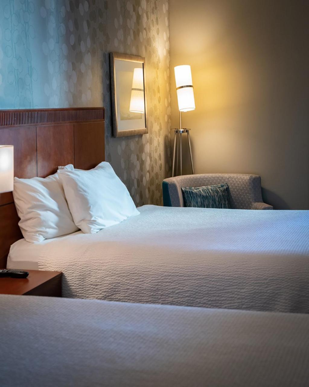 Courtyard Copley Square 3*