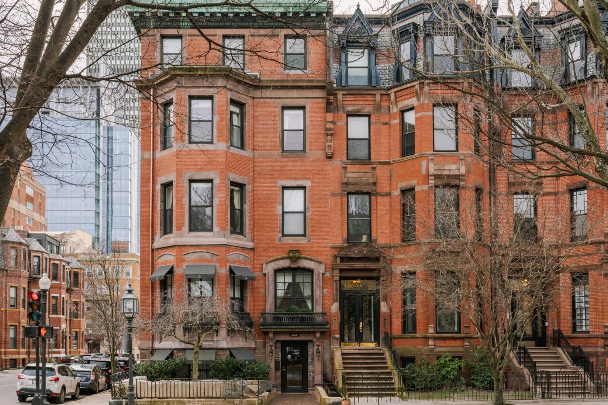 No. 284 Powered By Sonder Hotel 4*