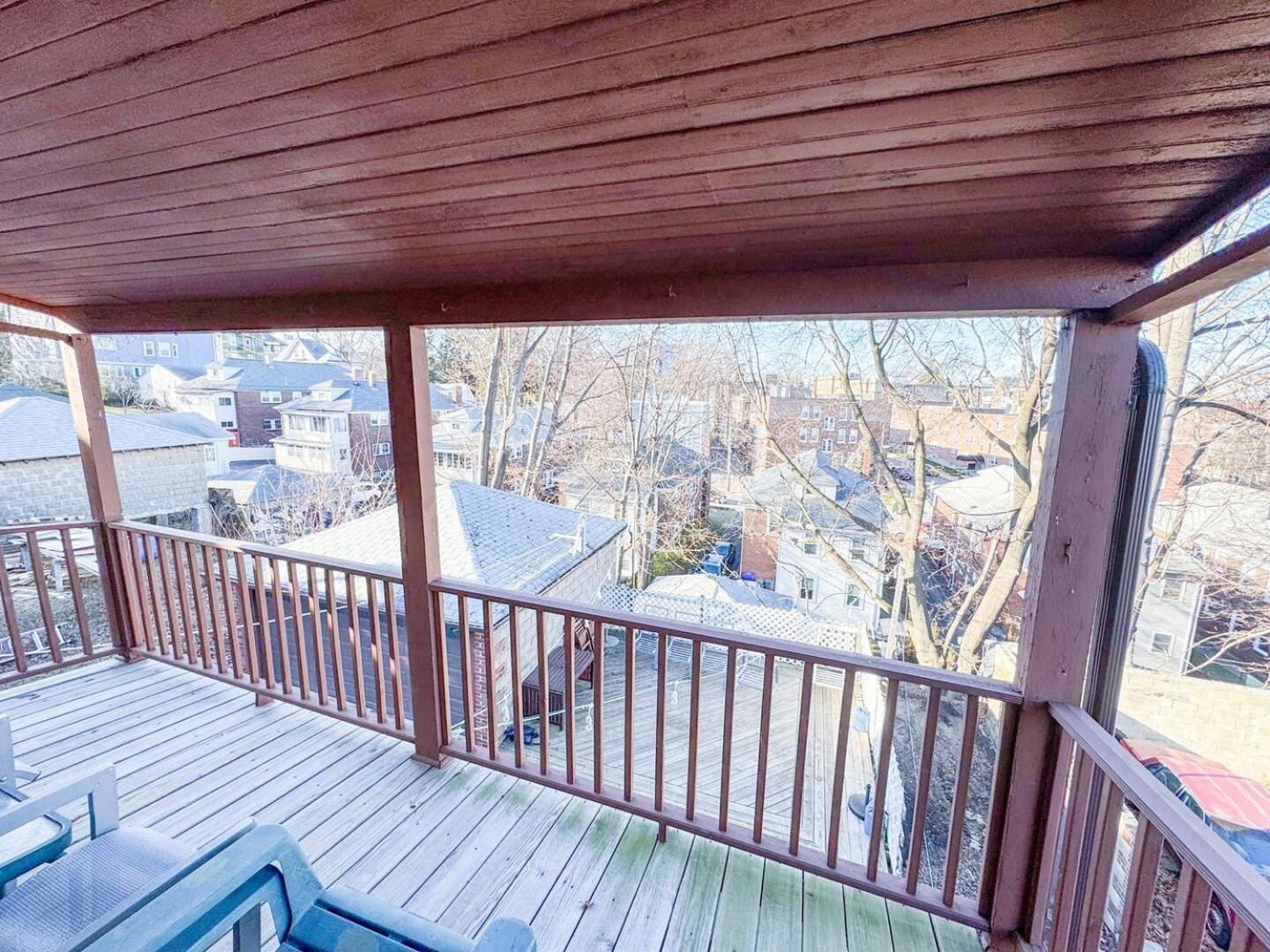 Spacious 3 Bed, In Unit Laundry, Air Apartment Boston