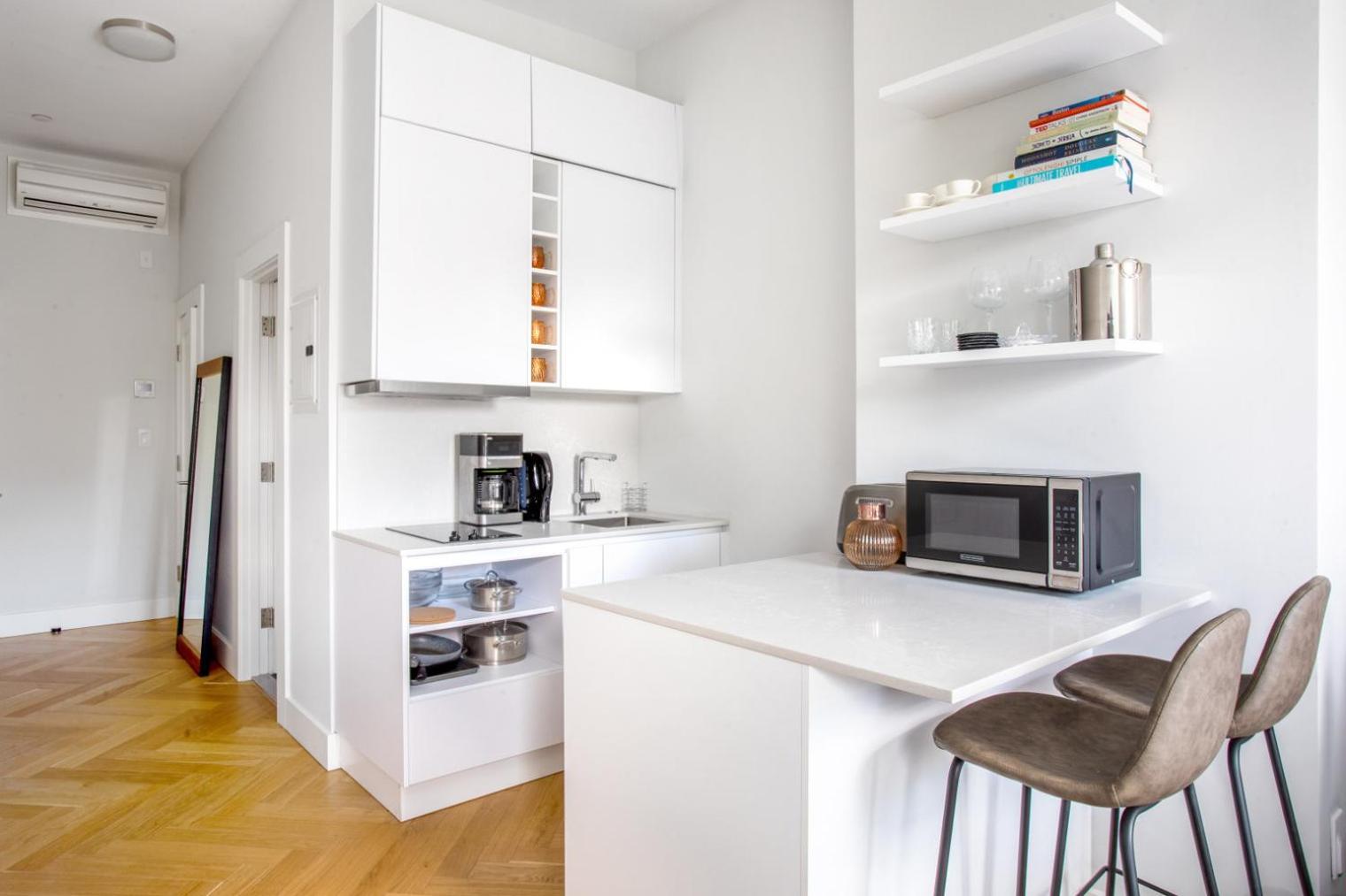 Apartment Steps From Northeastern Restaurants Bos-394