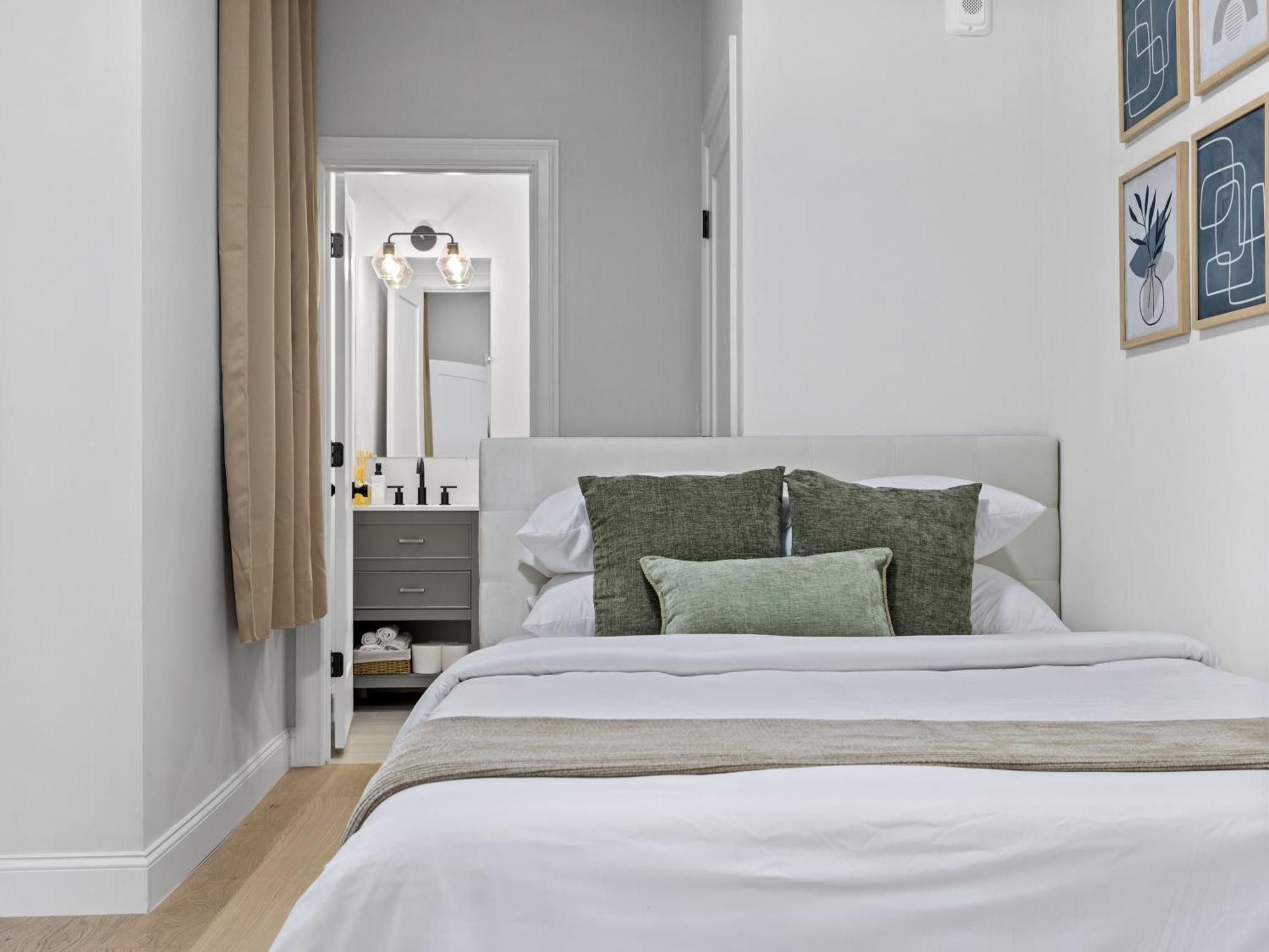 Apartment 5br 3bath 6beds Boston