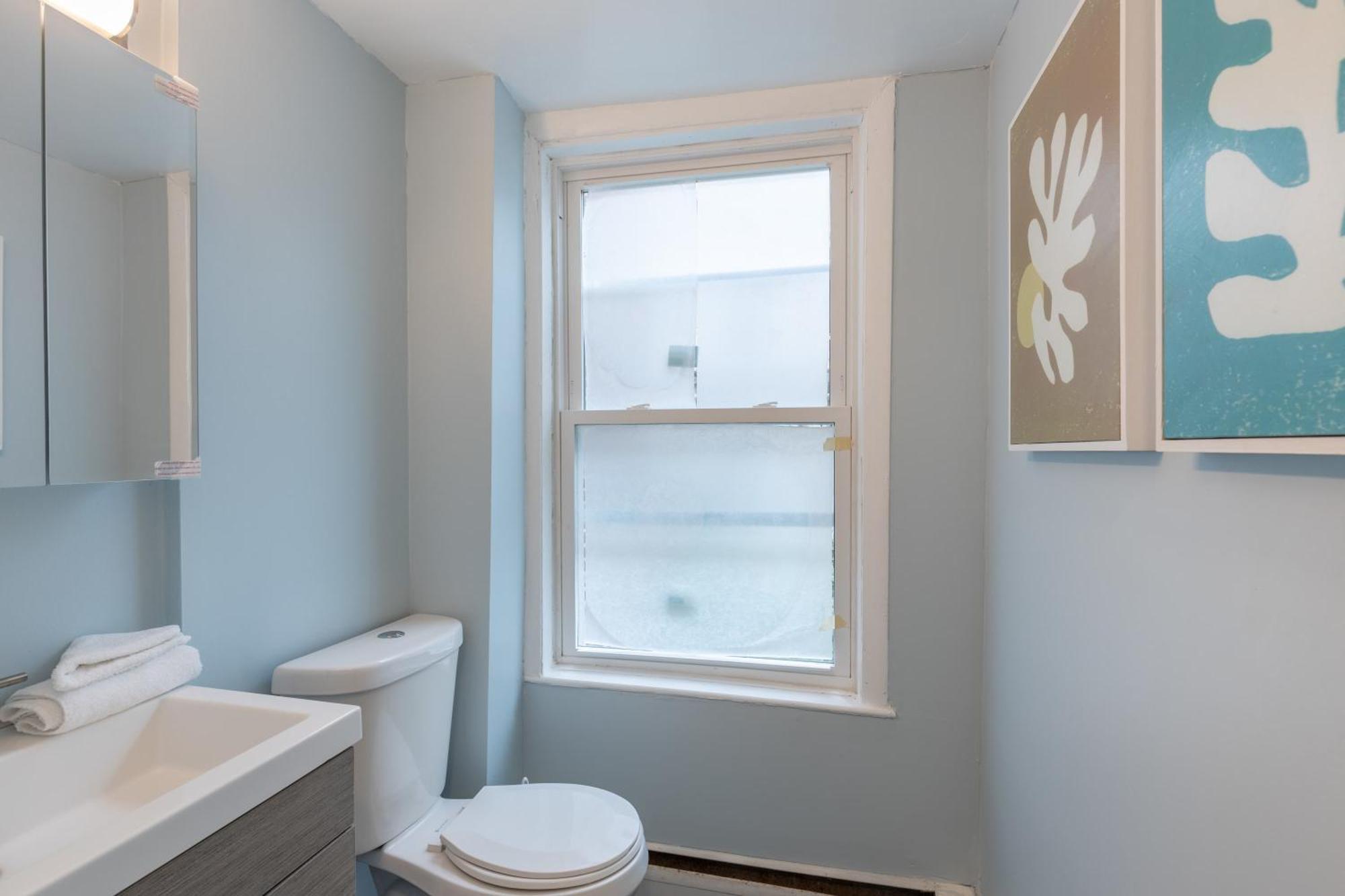 3 Bed 1 Bath In Historic Building *