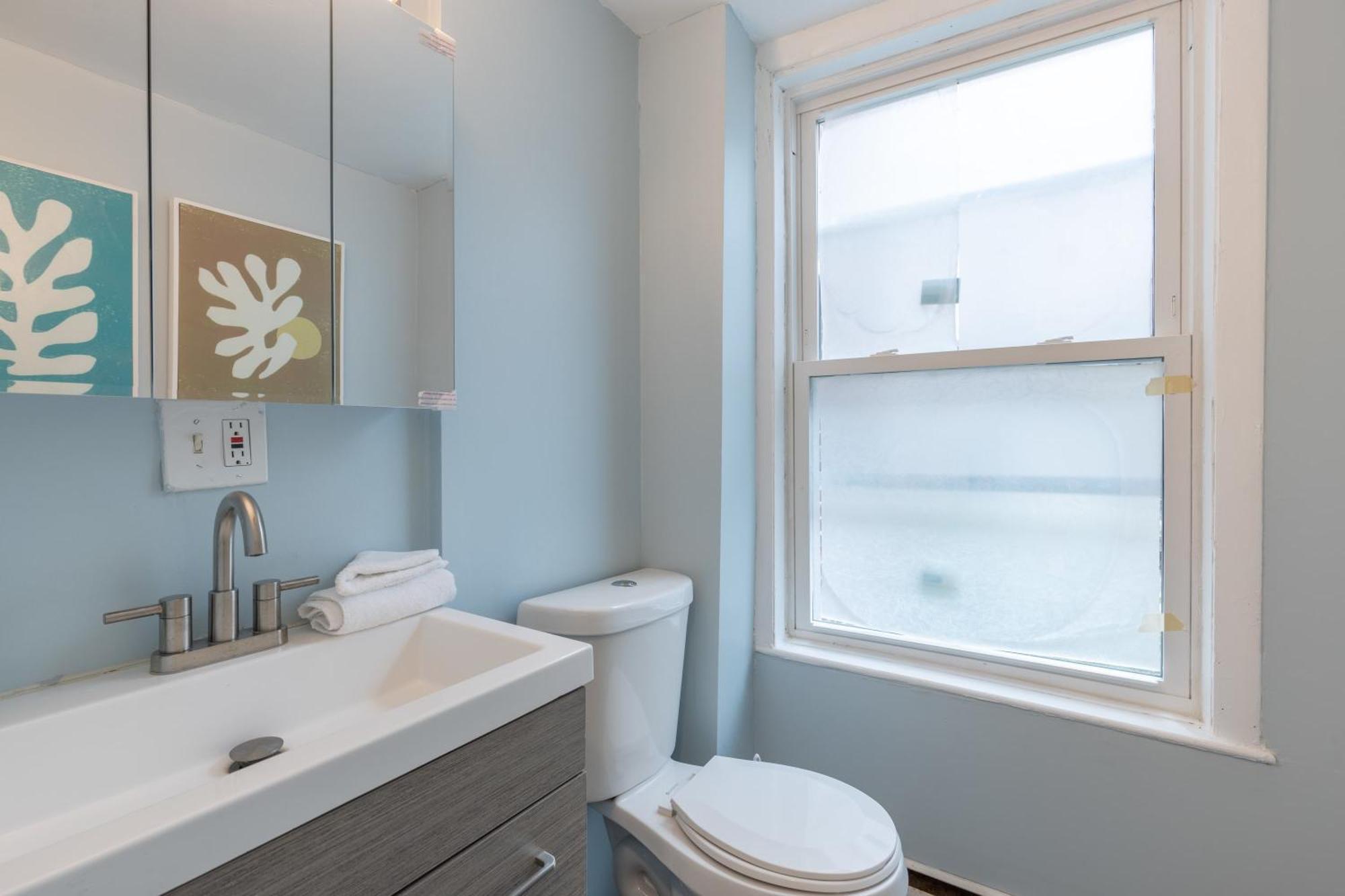3 Bed 1 Bath In Historic Building Apartment