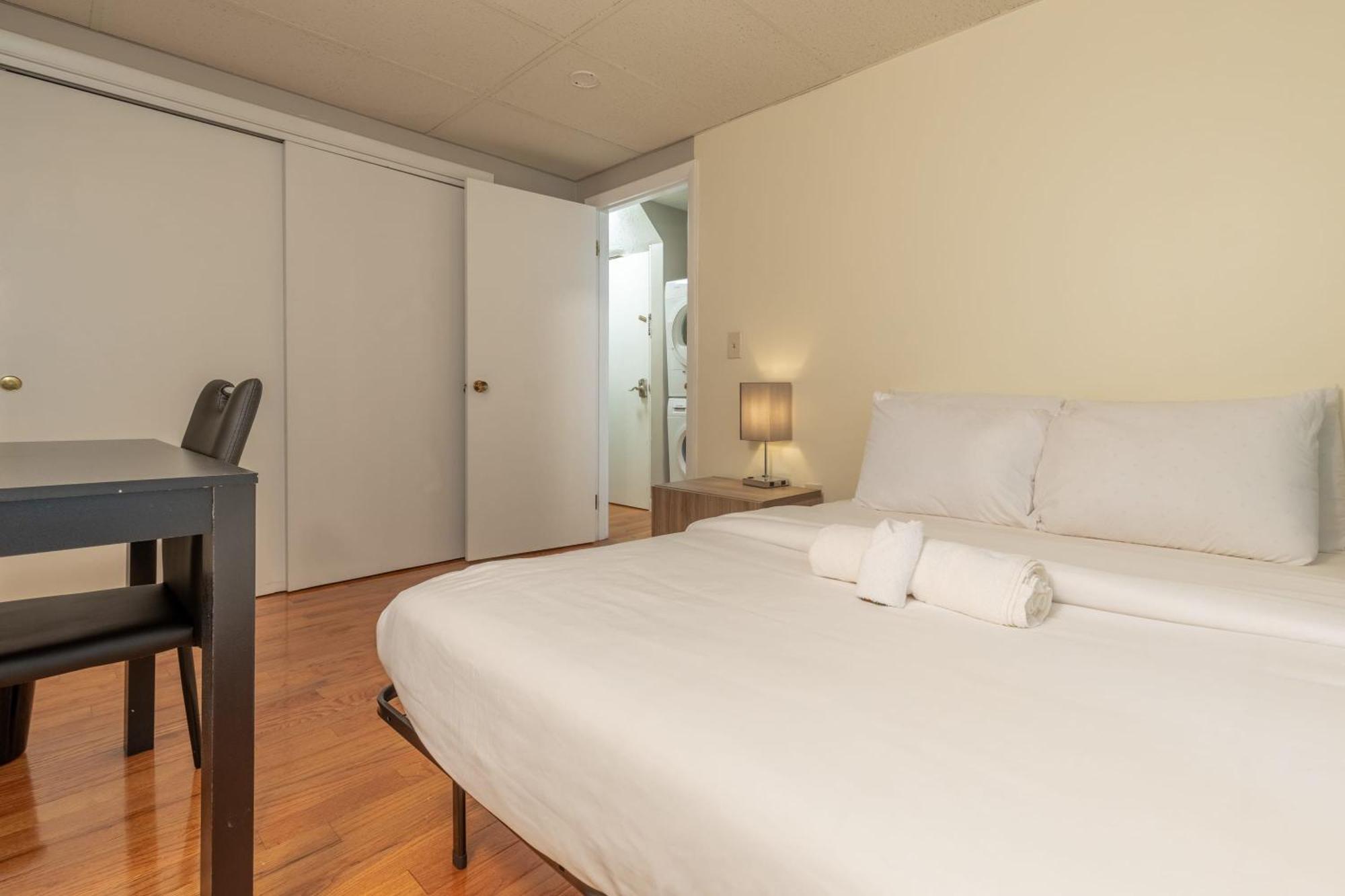 Apartment 3 Bed 1 Bath In Historic Building