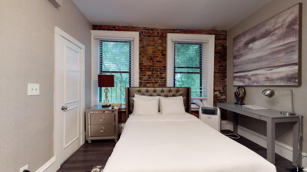 L 3-33 Stylish Private In Boston! Apartment