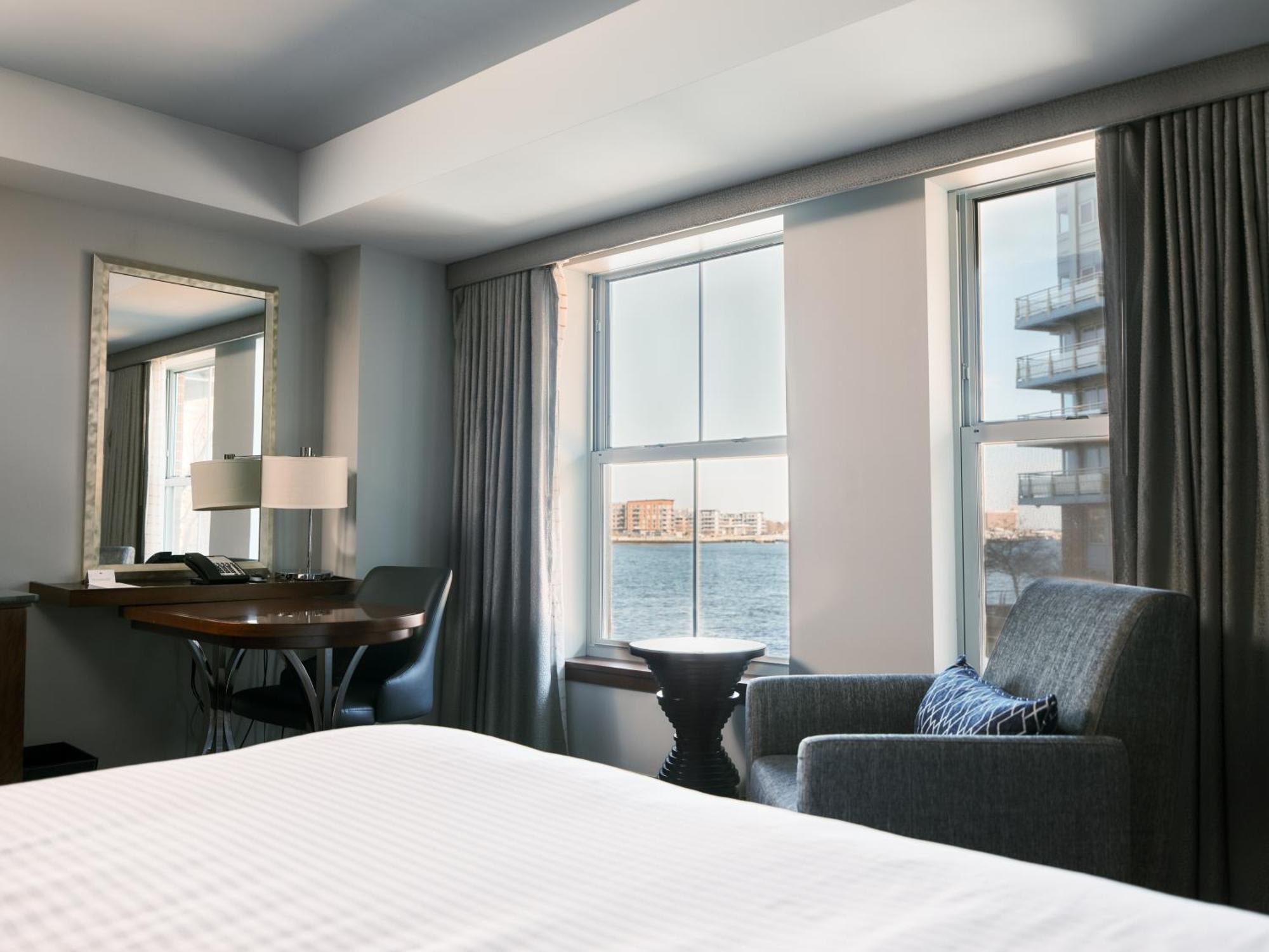 Battery Wharf Hotel, Waterfront 4*