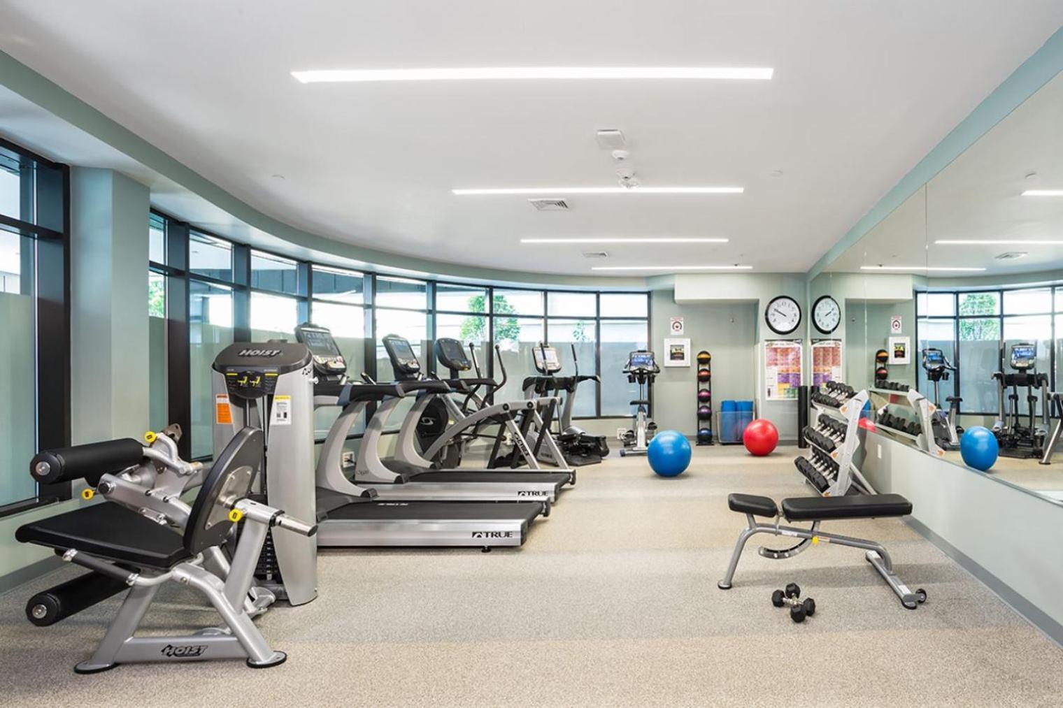Fenway 1br W Gym Steps From Fenway Park Bos-375 Boston