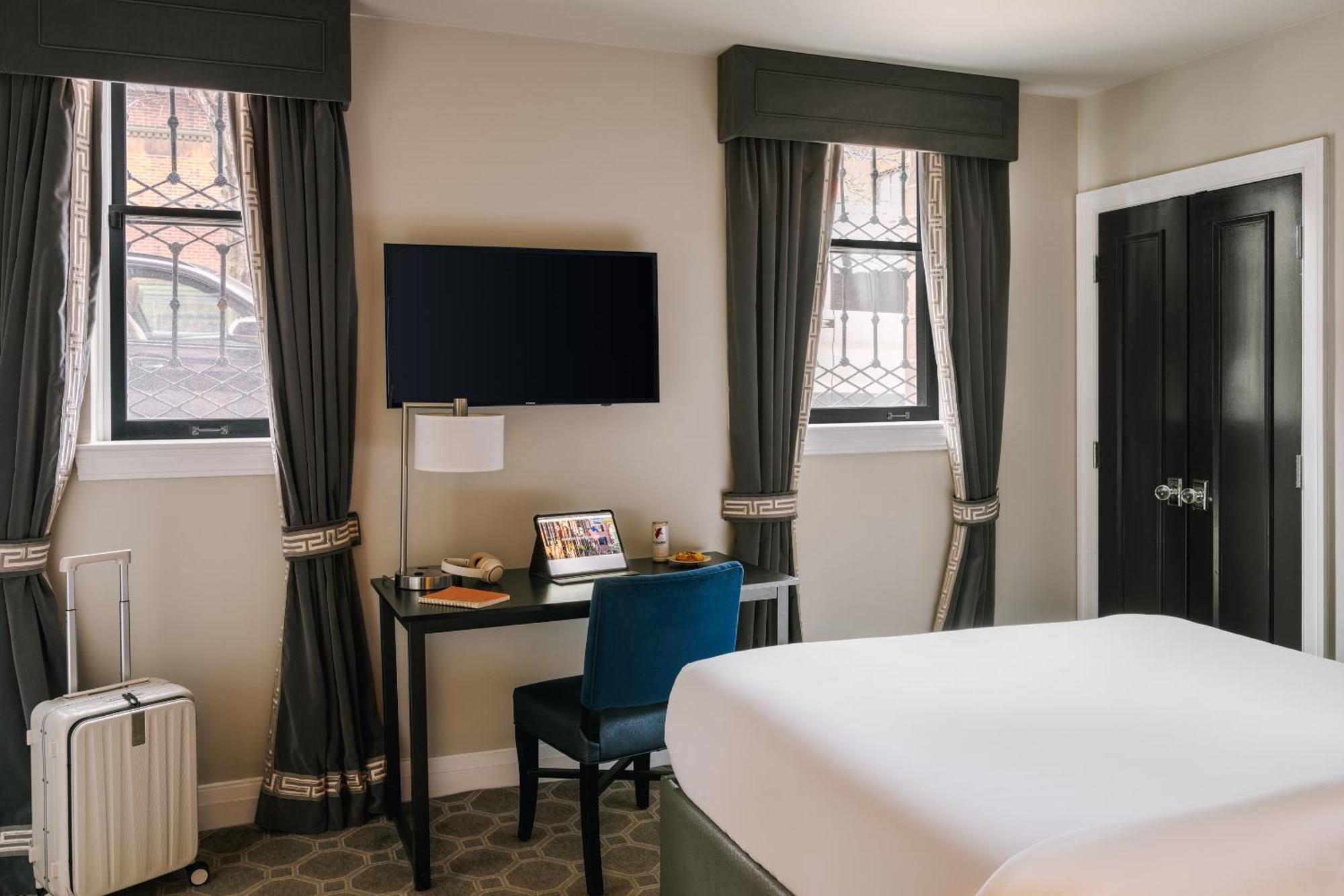 No. 284 Powered By Sonder 4* Boston