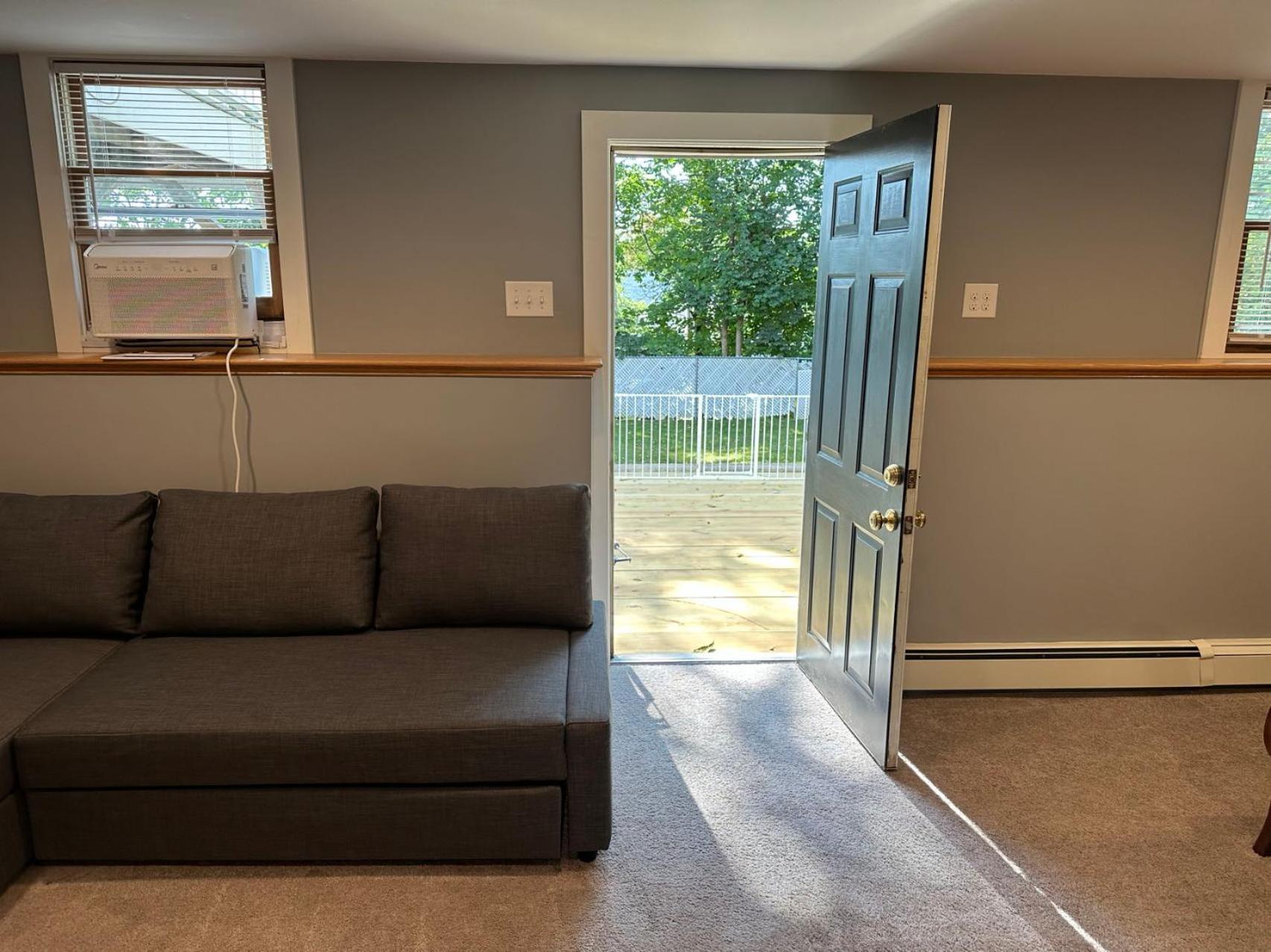 Single Family House - Super Quiet And Private Holiday home Boston