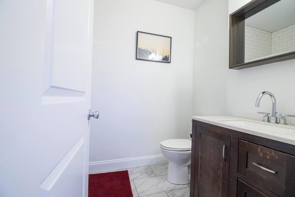 4br 1,5bh Sunny Apt In Roxbury Apartamento *