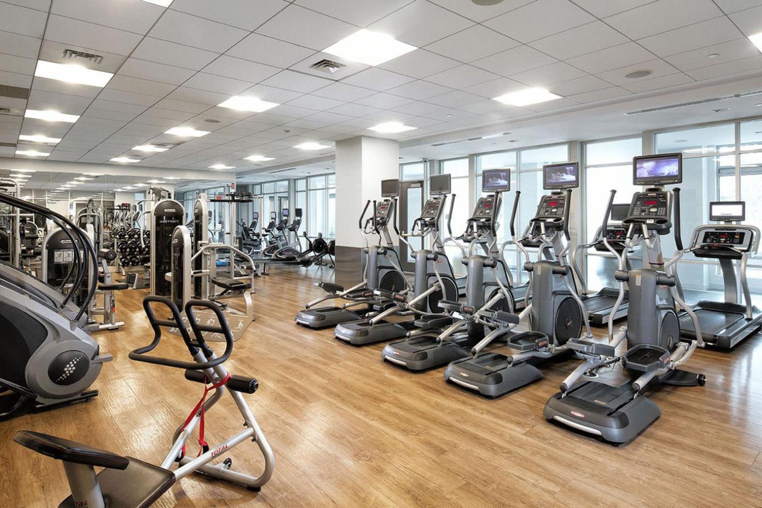 E Cambridge 2b2b W Wd Gym Steps From T Bos-520 Apartment *