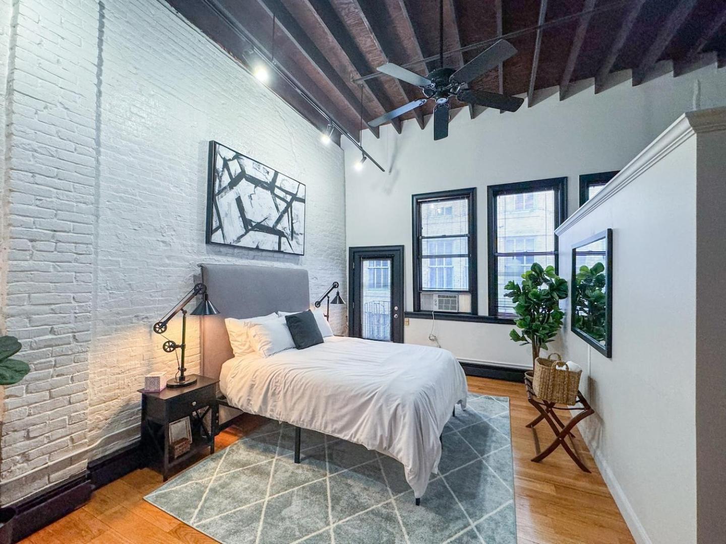 Apartment Urban Chic Retreat In Back Bay *