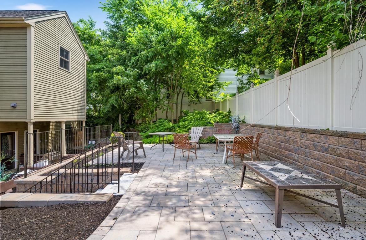 Modern 2 Bed Apt Mins To Fenway 5 Min To Train Apartamento Boston
