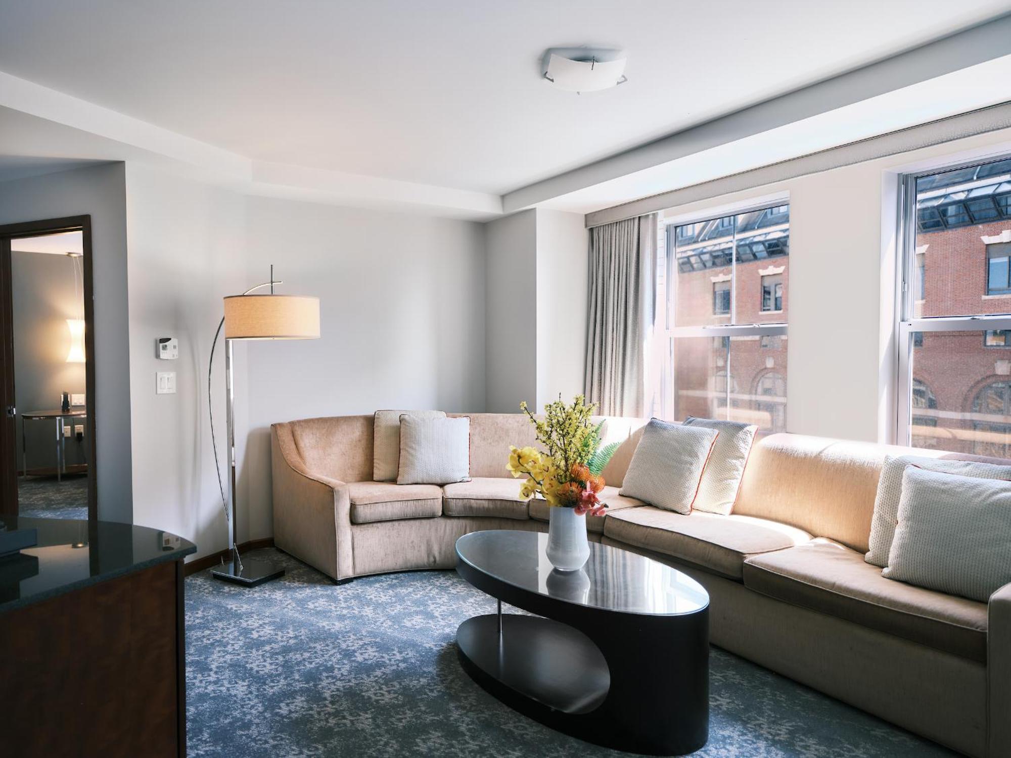 Battery Wharf Hotel, Waterfront Hotel 4*