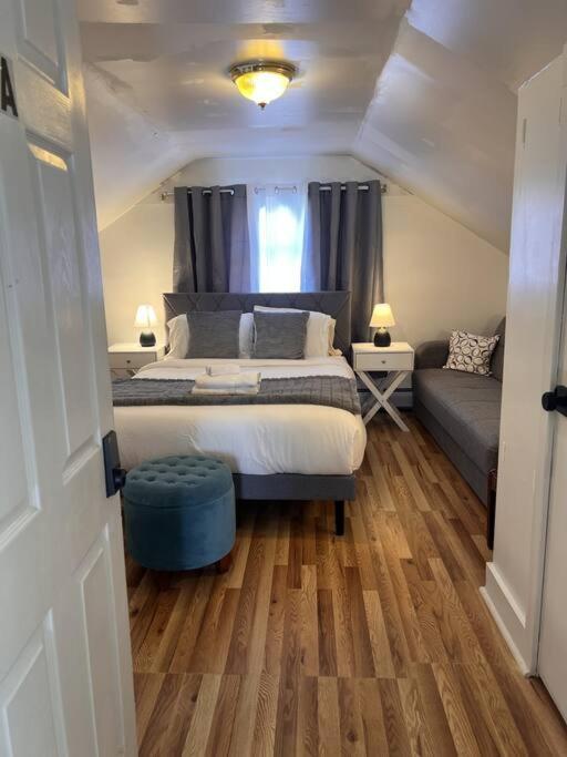 Apartment Your Away From - Jamaica Plain,