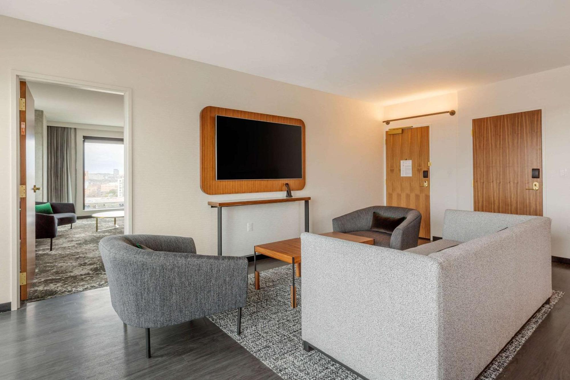 Hotel Cambria Downtown - Seaport