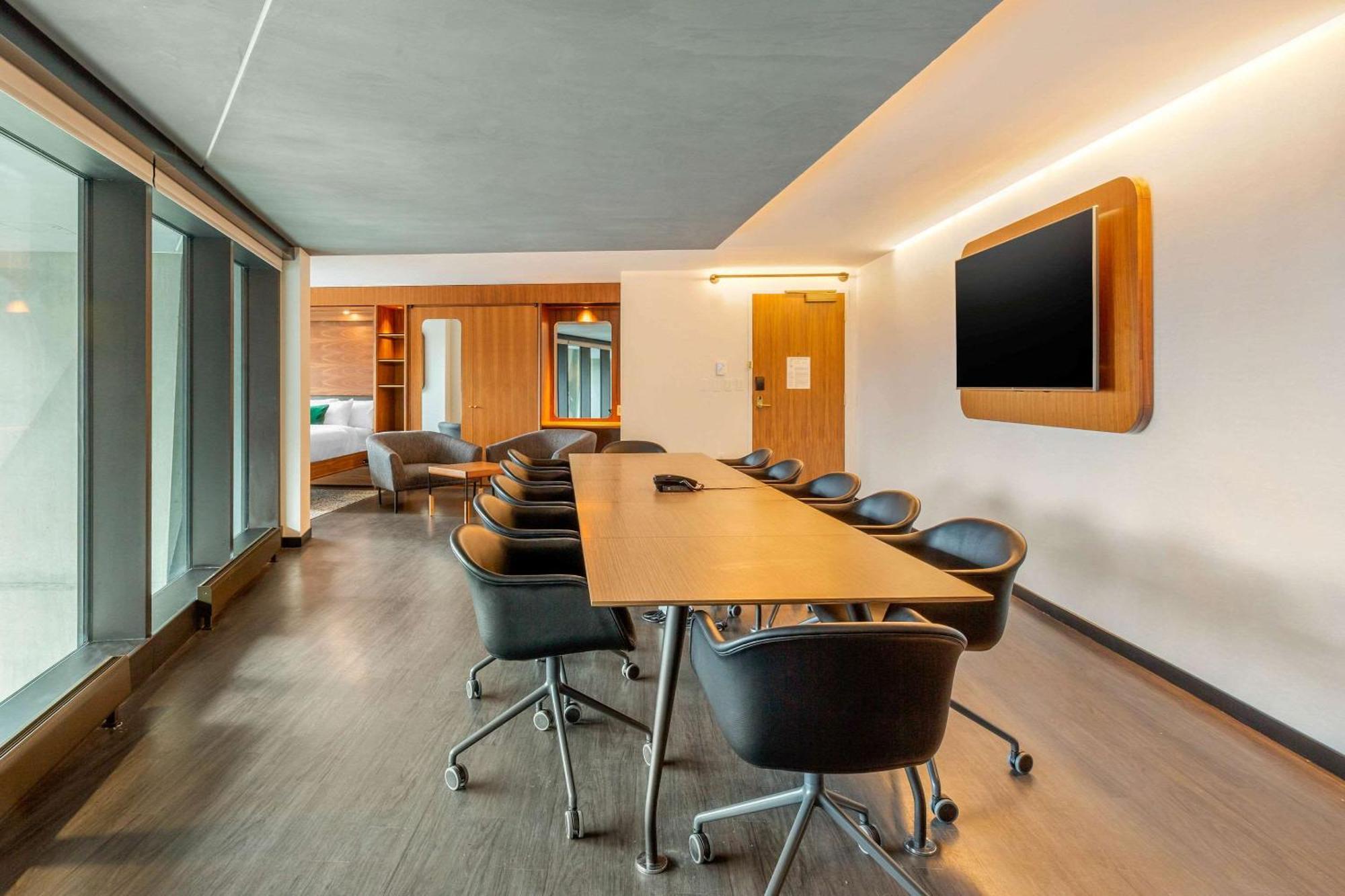 Hotel Cambria Downtown - Seaport 4*