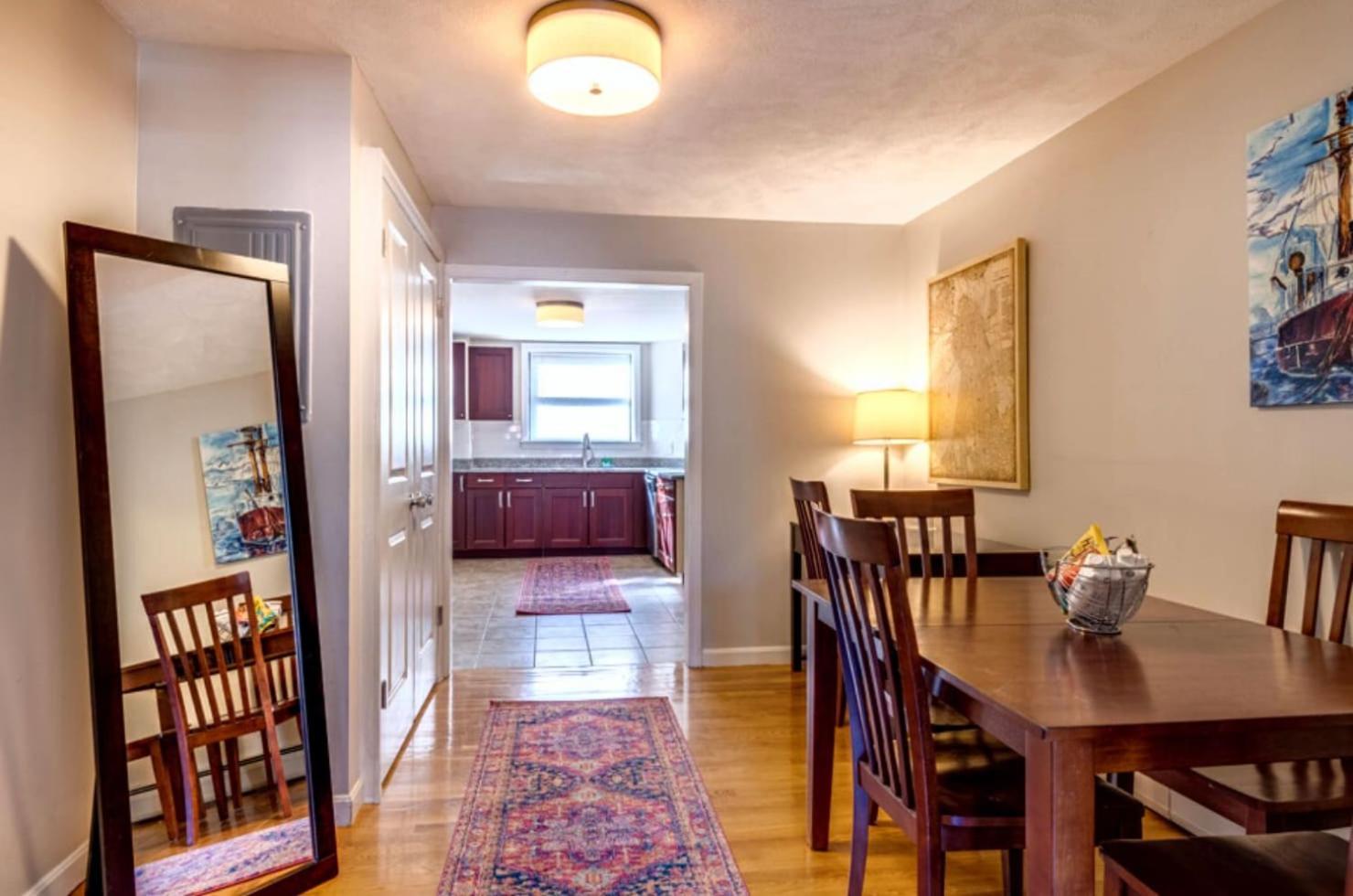 Spacious In North End Apartamento *