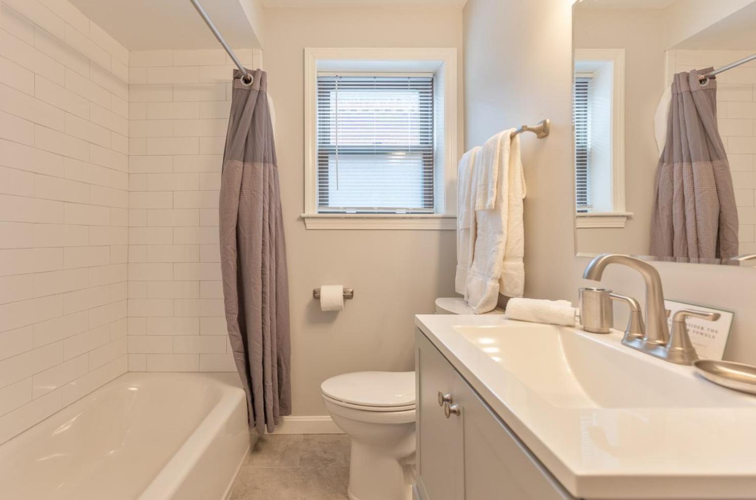 Apartment Entire Near Wharf - Bs-3 *