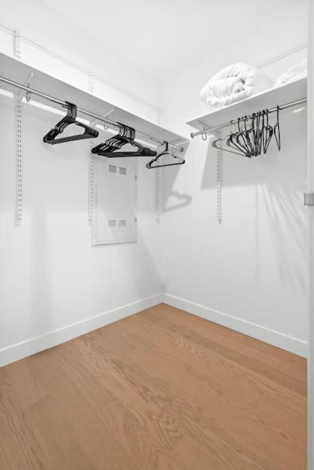 Apartment Chic 2br 2ba Retreat In The Heart Of Fenway Park *