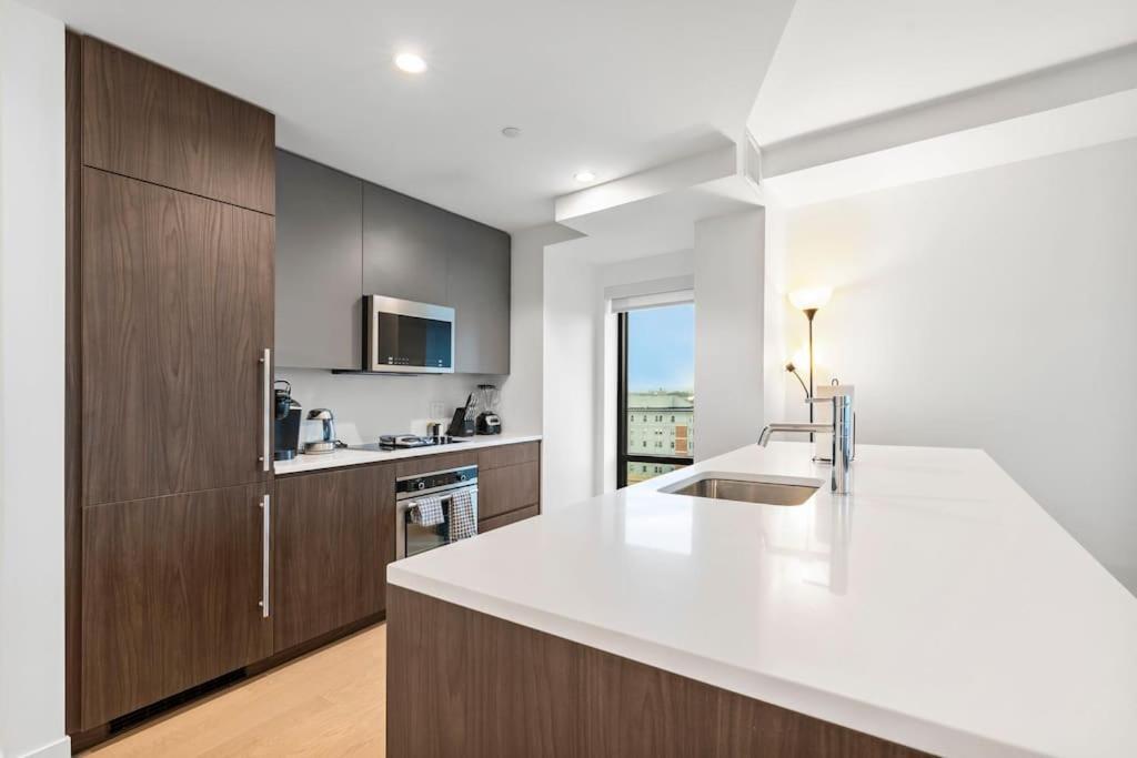 Apartment Chic 2br 2ba Retreat In The Heart Of Fenway Park Boston