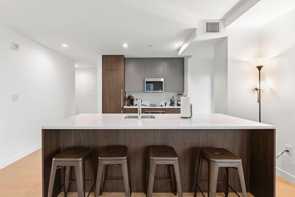 Chic 2br 2ba Retreat In The Heart Of Fenway Park *