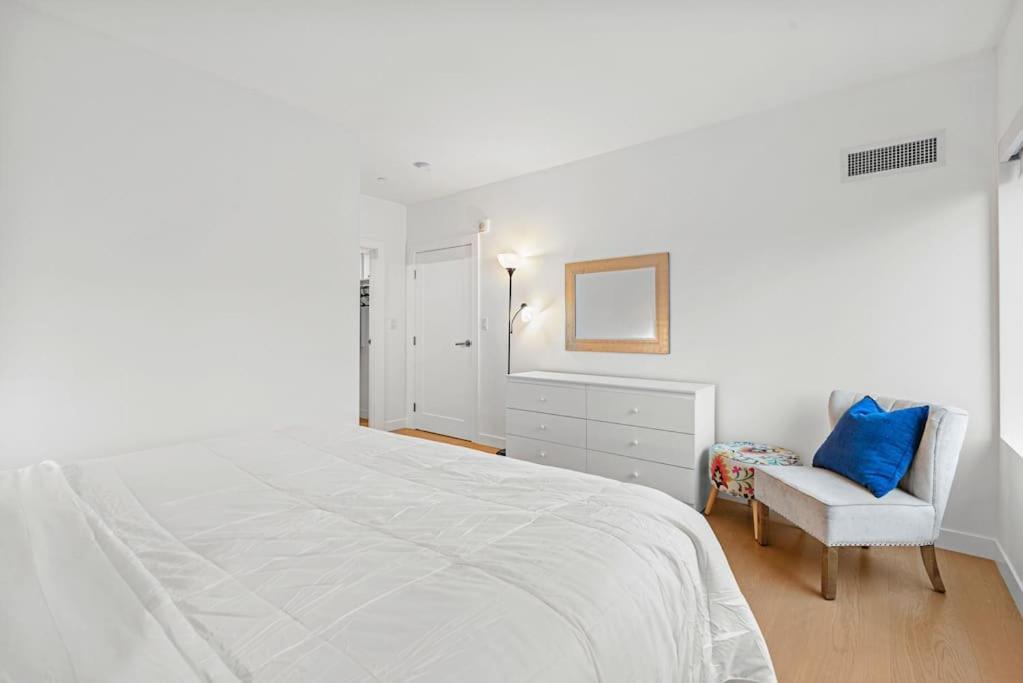 Chic 2br 2ba Retreat In The Heart Of Fenway Park Apartment *