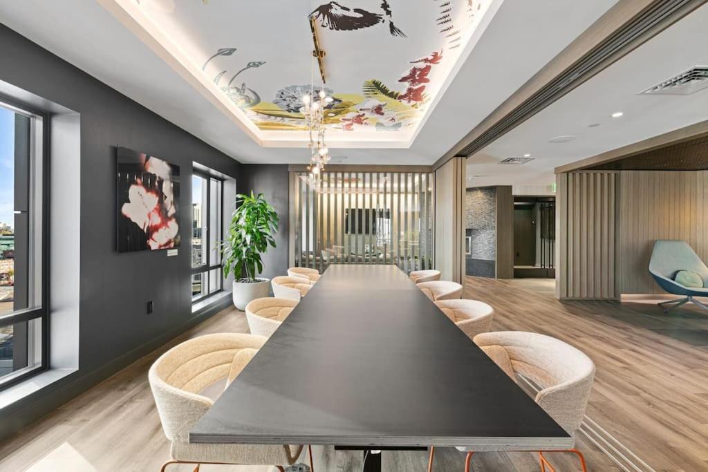 Apartment Chic 2br 2ba Retreat In The Heart Of Fenway Park Boston