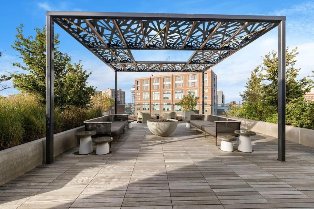 Chic 2br 2ba Retreat In The Heart Of Fenway Park * Boston