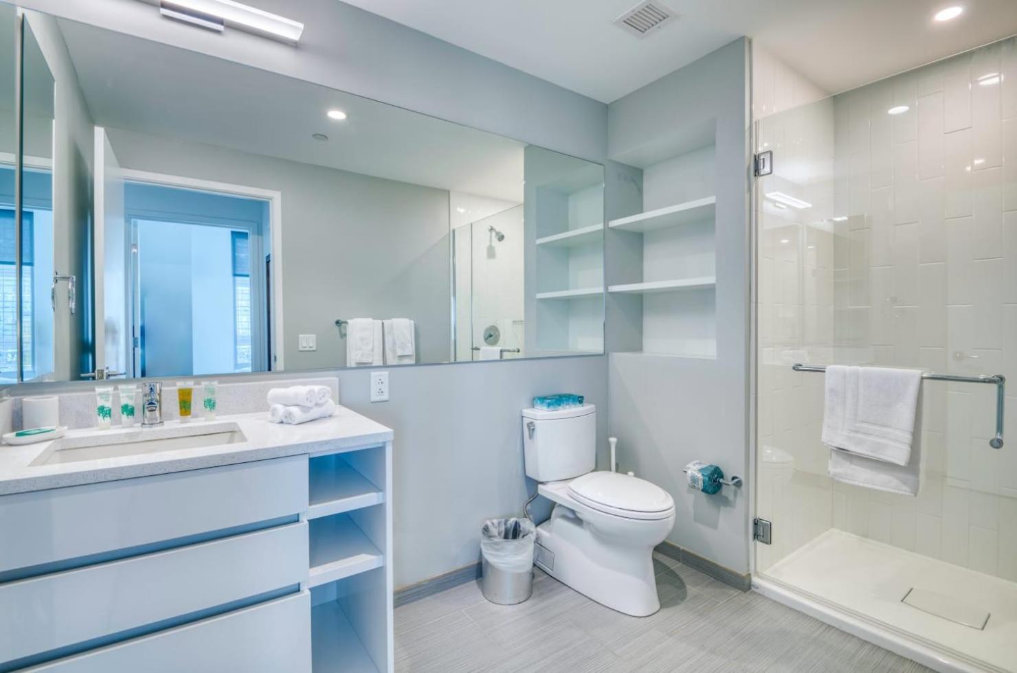 Luxury With Views - Hub-2310 *