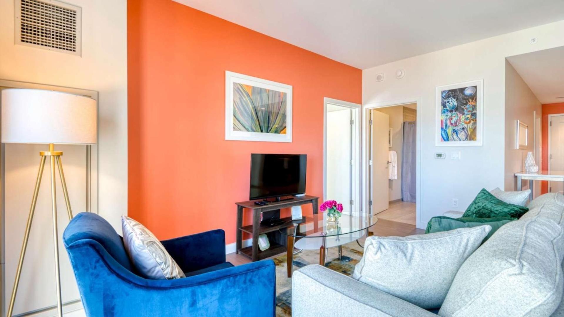 Spacious Back Bay - 30-1410 *