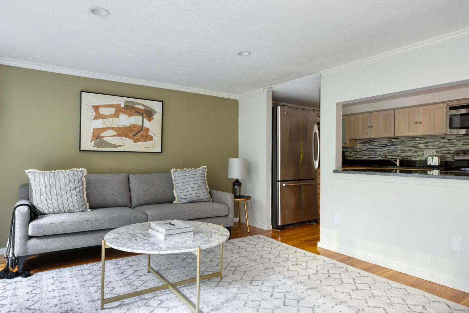 South End 2br W Wd Nr Shops Bos-938 *
