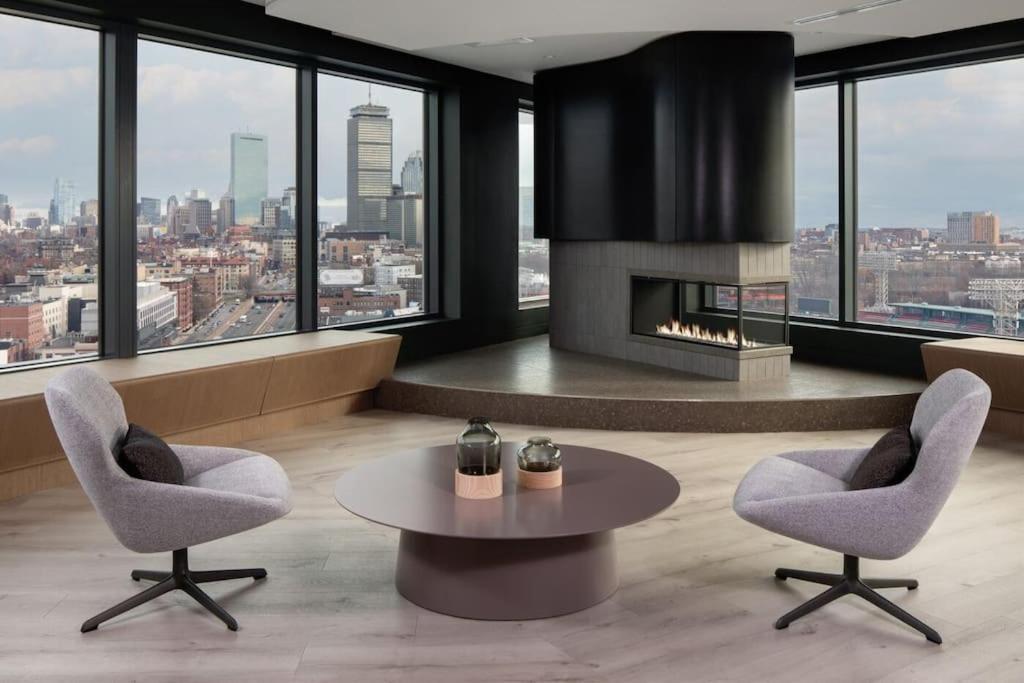 Fancy 2br 2ba Fenway