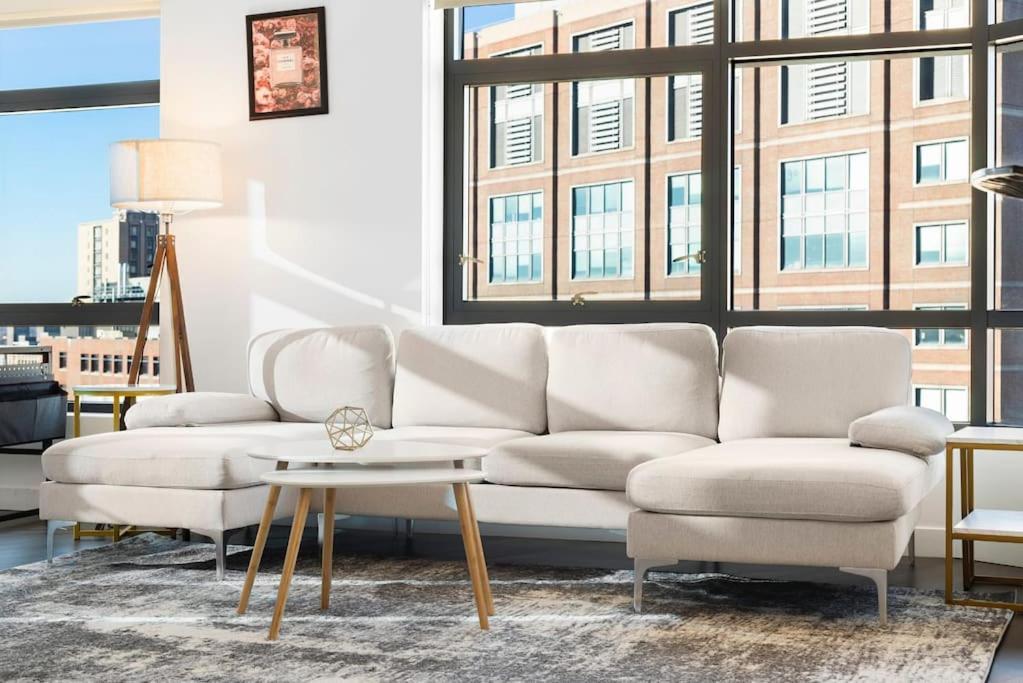 Fancy 2br 2ba Fenway Apartment