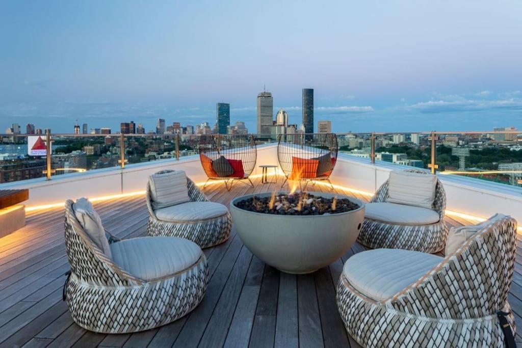 Fancy 2br 2ba Fenway Apartment Boston