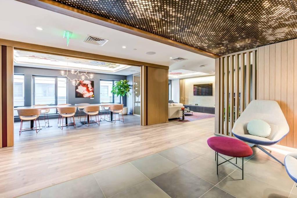 Fancy 2br 2ba Fenway Apartment