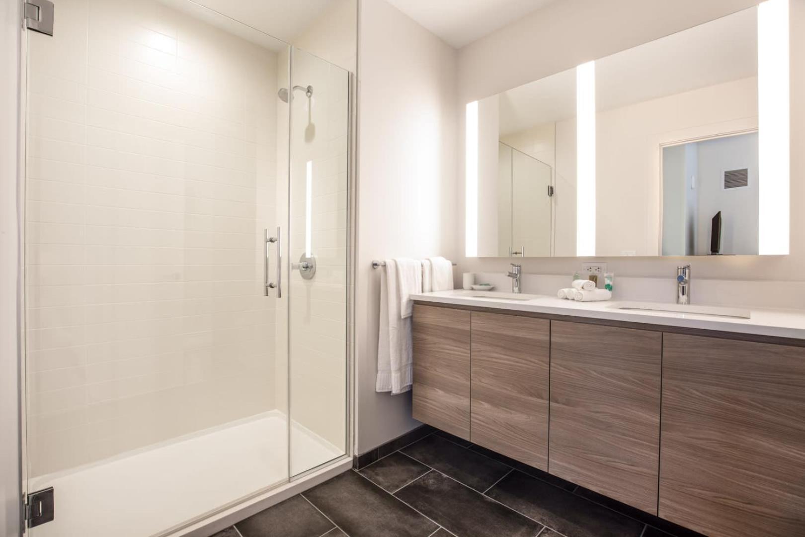 Luxury With Gym - Alx-1606 Apartment