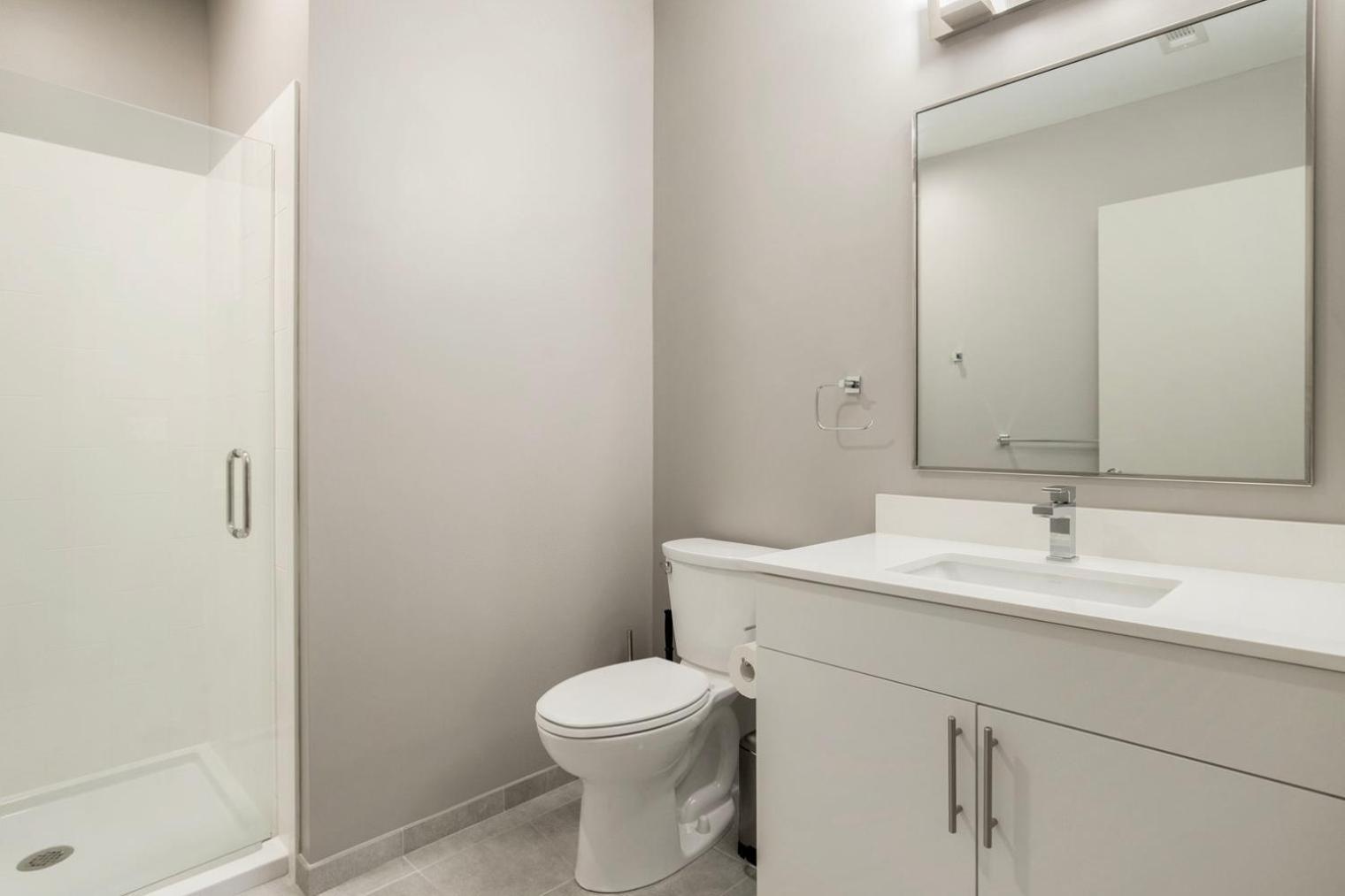 Burlington Jr 1br W Gym Wd Nr Dining Shops Bos-980 *