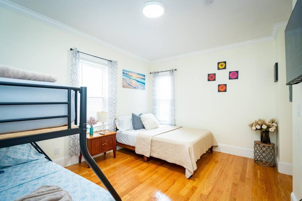 14a-elegant, Newly Renovated In Apartment *