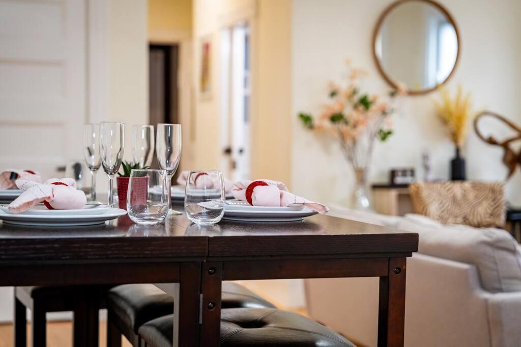 Apartment 14a-elegant, Newly Renovated In *