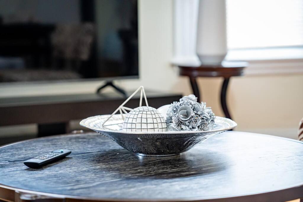 14a-elegant, Newly Renovated In Boston